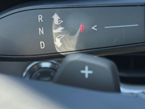 New 2026 Chevrolet Equinox LT w/ Convenience Package II image 21