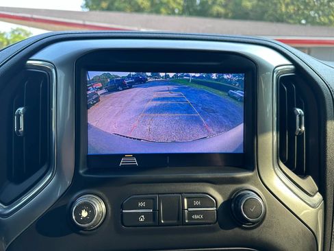 Used 2020 Chevrolet Silverado 1500 LT AWD/4WD image 28