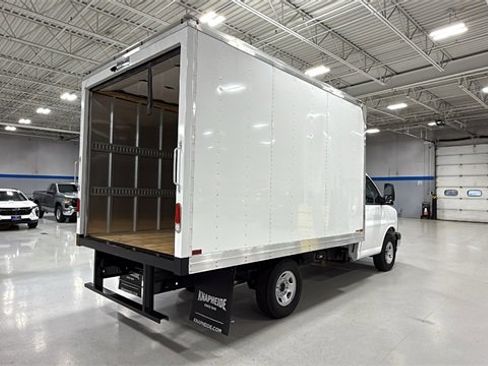 New 2025 Chevrolet Express 3500 w/ Power Convenience Package image 4