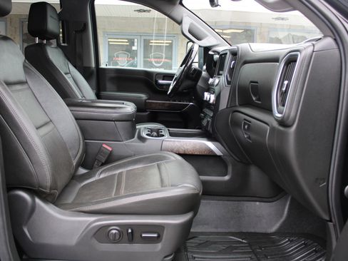 Used 2020 GMC Sierra 3500 Denali w/ Denali Ultimate Package image 7