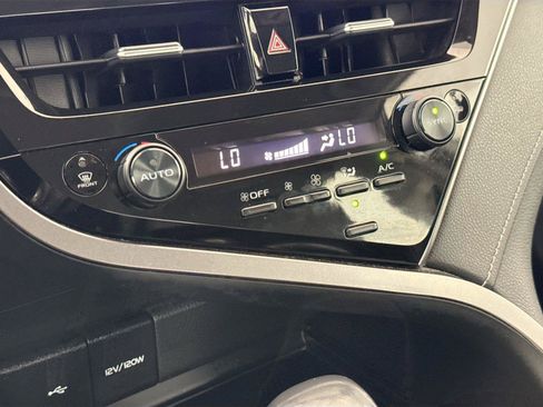 Certified 2023 Toyota Camry SE FWD image 22