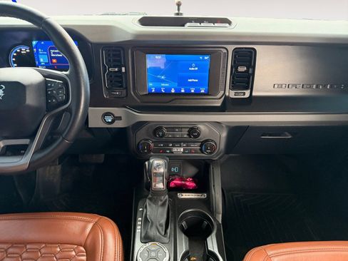 Used 2022 Ford Bronco Big Bend image 11