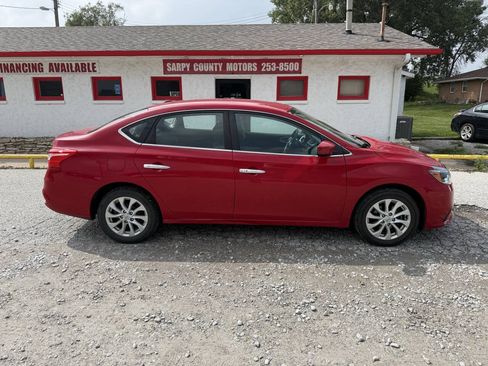 Used 2018 Nissan Sentra SV FWD image 2