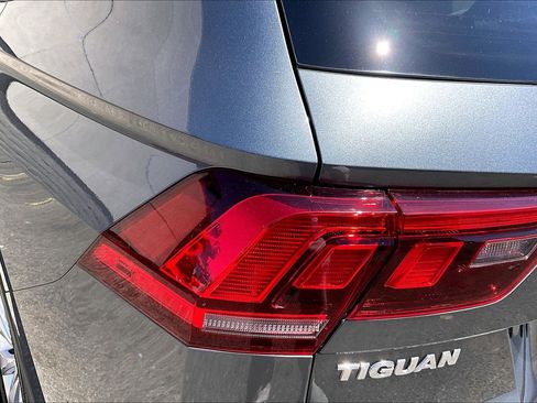 Used 2019 Volkswagen Tiguan S w/ Driver Assistance Package FWD image 28
