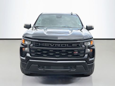 Used 2024 Chevrolet Silverado 1500 Custom RWD image 2