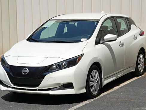 Used 2023 Nissan Leaf S FWD image 40