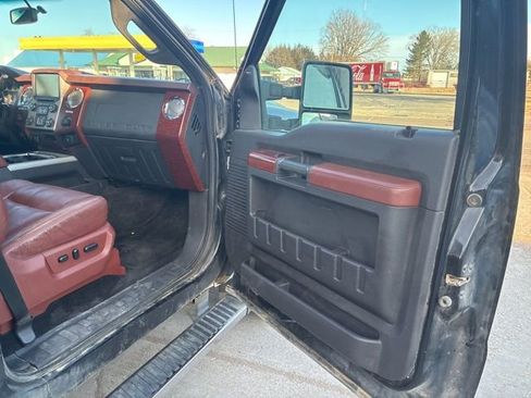 Used 2014 Ford F350 King Ranch w/ King Ranch w/Chrome Package image 13