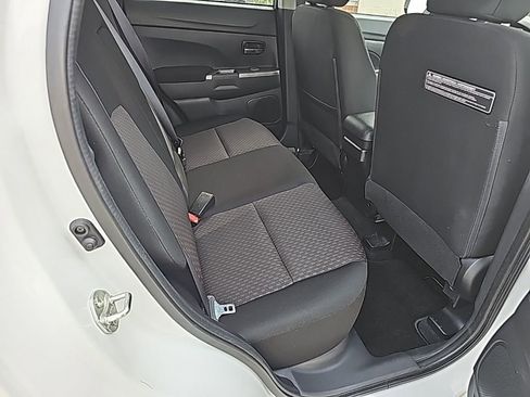 Used 2018 Mitsubishi Outlander Sport ES image 22