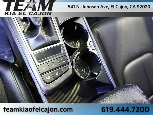 Certified 2026 Kia Sportage EX w/ EX Panorama Roof Package FWD image 37
