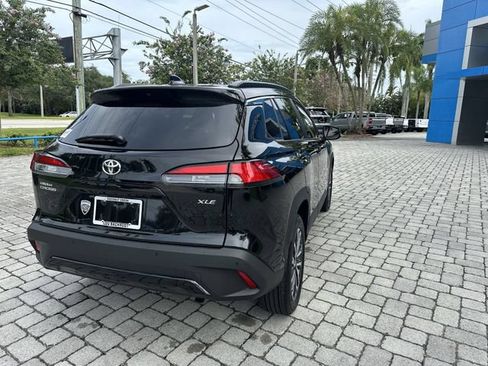 Used 2025 Toyota Corolla Cross XLE FWD image 35
