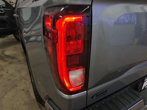 New 2026 GMC Sierra 1500 SLE image 33