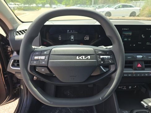 New 2026 Kia K4 FWD image 28