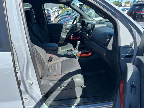 New 2025 Nissan Frontier PRO-4X image 21