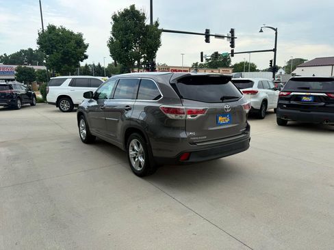 Used 2015 Toyota Highlander Limited AWD/4WD image 4