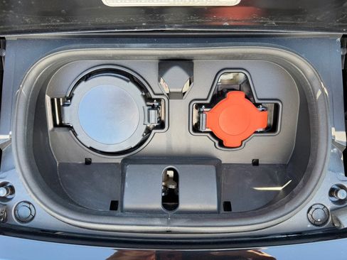 Used 2025 Nissan Leaf SV Plus FWD image 46