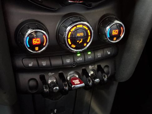 Used 2020 MINI Cooper 4-Door Hardtop FWD image 21