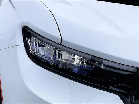 Used 2025 Jeep Grand Cherokee L Altitude image 30