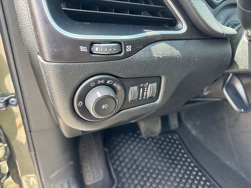 Used 2021 Jeep Cherokee Trailhawk w/ Sun, Sound & Nav Group AWD/4WD image 17