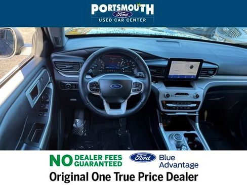 Used 2023 Ford Explorer XLT w/ Equipment Group 202A image 7