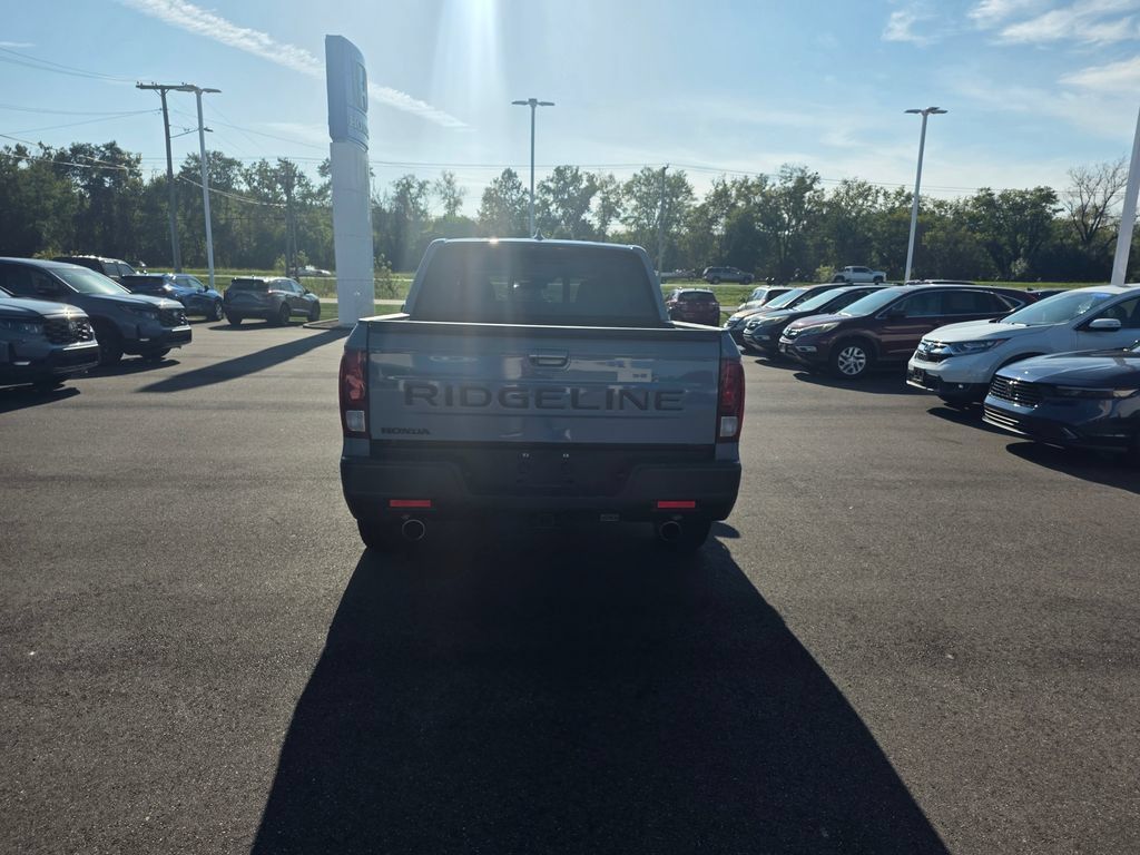 Certified 2025 Honda Ridgeline RTL image 4