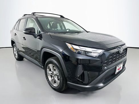 Used 2025 Toyota RAV4 XLE w/ Convenience Package image 3