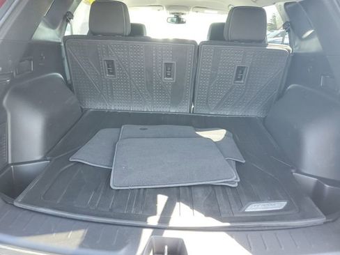 Certified 2024 Chevrolet Blazer LT w/ Convenience Package FWD image 7