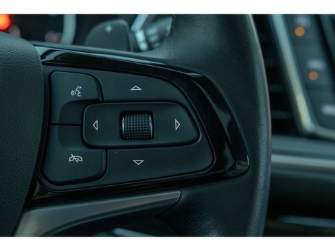 Used 2022 Buick Enclave Avenir w/ Avenir Technology Package image 28