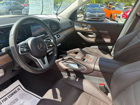 Used 2020 Mercedes-Benz GLS 450 4MATIC image 9