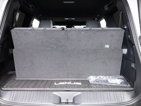 Used 2026 Lexus GX 550 w/ Accessory Package (ZB) AWD/4WD image 22