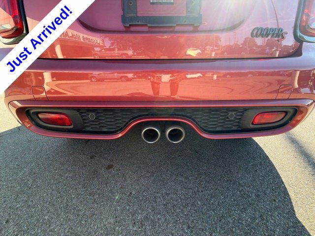 Used 2021 MINI Cooper S w/ Coral Red Edition FWD image 18
