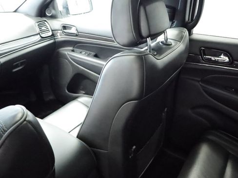 Certified 2020 Jeep Grand Cherokee Overland AWD/4WD image 24
