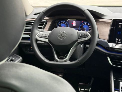 New 2026 Volkswagen Atlas SEL Premium R-Line AWD/4WD image 18