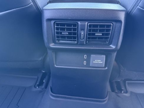 Used 2025 Toyota 4Runner Limited AWD/4WD image 40