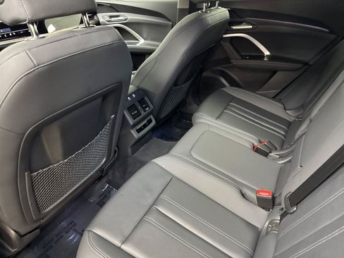 Certified 2025 Audi Q5 Premium w/ Convenience Package AWD/4WD image 12
