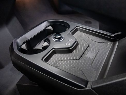 New 2026 BMW iX xDrive60 w/ M Sport Package image 23