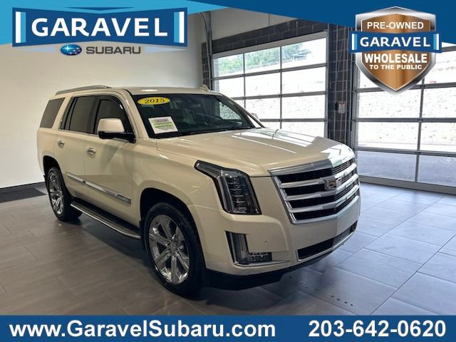 Used 2015 Cadillac Escalade Luxury AWD/4WD image 1
