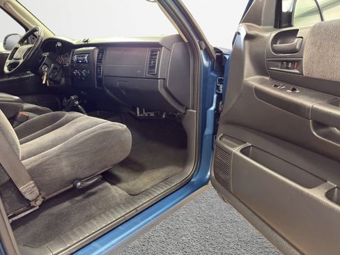 Used 2004 Dodge Dakota SLT w/ PWR Convenience Group image 26