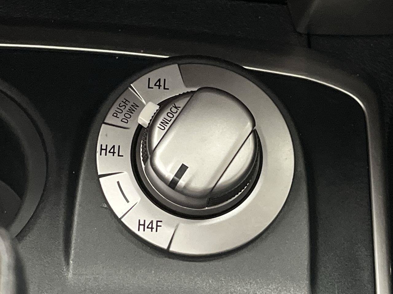 Used 2017 Toyota 4Runner Limited AWD/4WD image 17