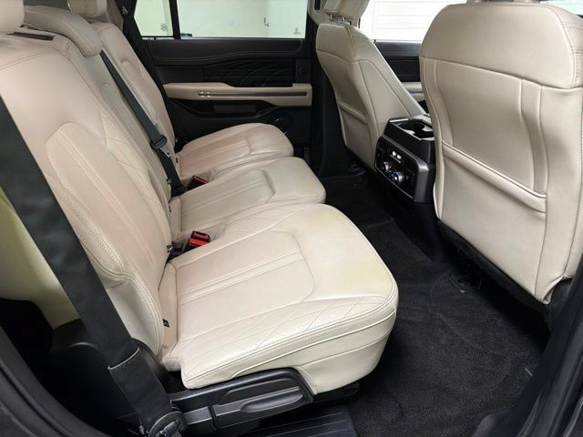 Used 2020 Ford Expedition Platinum AWD/4WD image 12