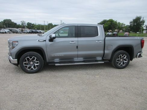 New 2026 GMC Sierra 1500 SLT w/ SLT Premium Package AWD/4WD image 10