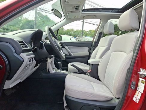 Used 2017 Subaru Forester 2.5i Premium w/ All-Weather Package AWD/4WD image 13