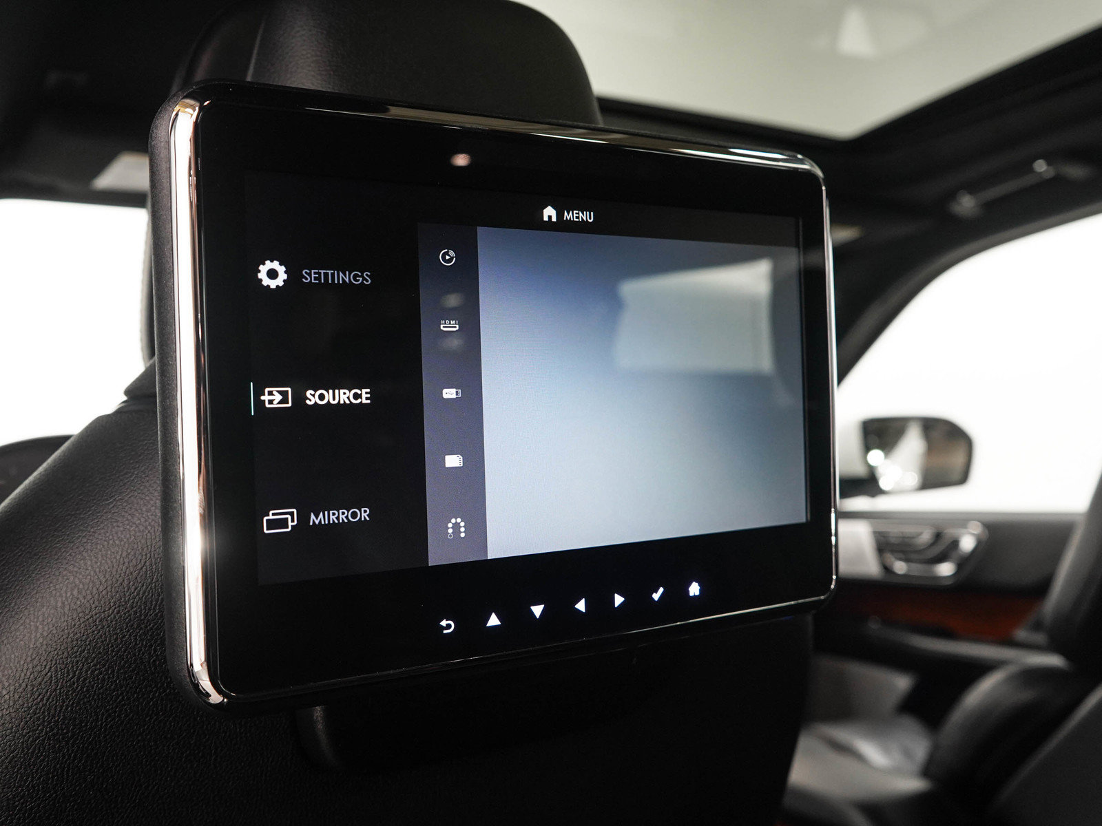 Used 2021 Lincoln Navigator L Reserve AWD/4WD image 17