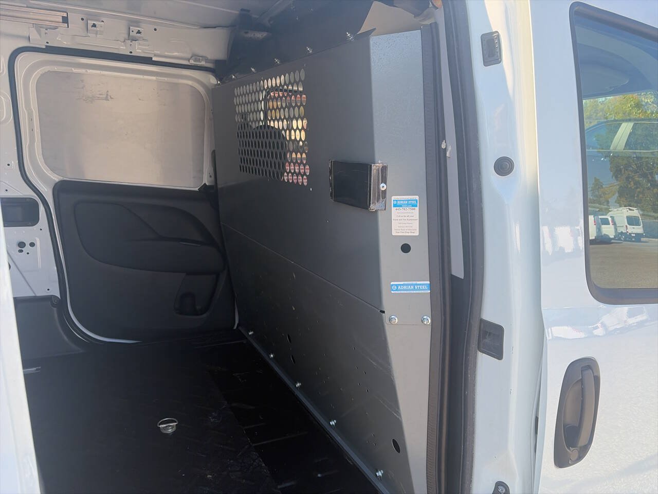 Used 2022 RAM ProMaster City Tradesman FWD image 16