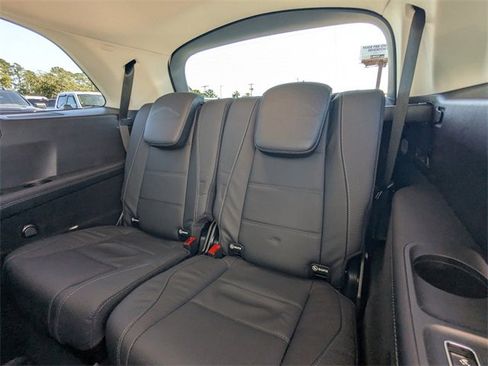Used 2024 Mercedes-Benz GLS 450 4MATIC image 15