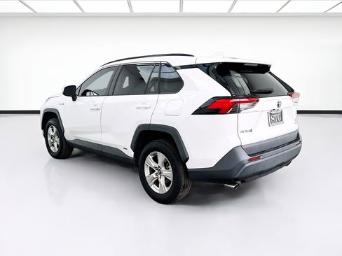 Used 2021 Toyota RAV4 XLE image 6