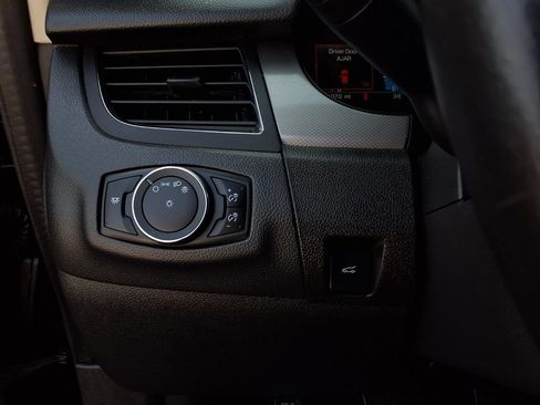 Used 2014 Ford Edge SEL w/ Equipment Group 205A FWD image 13