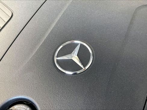 New 2026 Mercedes-Benz GLC 300 image 17