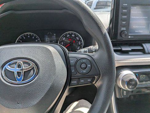 Certified 2022 Toyota RAV4 XLE AWD/4WD image 19