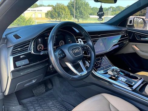 Used 2020 Audi Q8 Premium Plus w/ Premium Plus Package AWD/4WD image 5