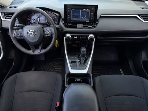 Used 2020 Toyota RAV4 LE FWD image 11